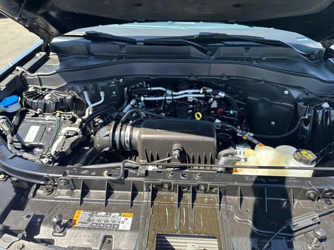 Used 2021 Ford Explorer XLT RWD image 21