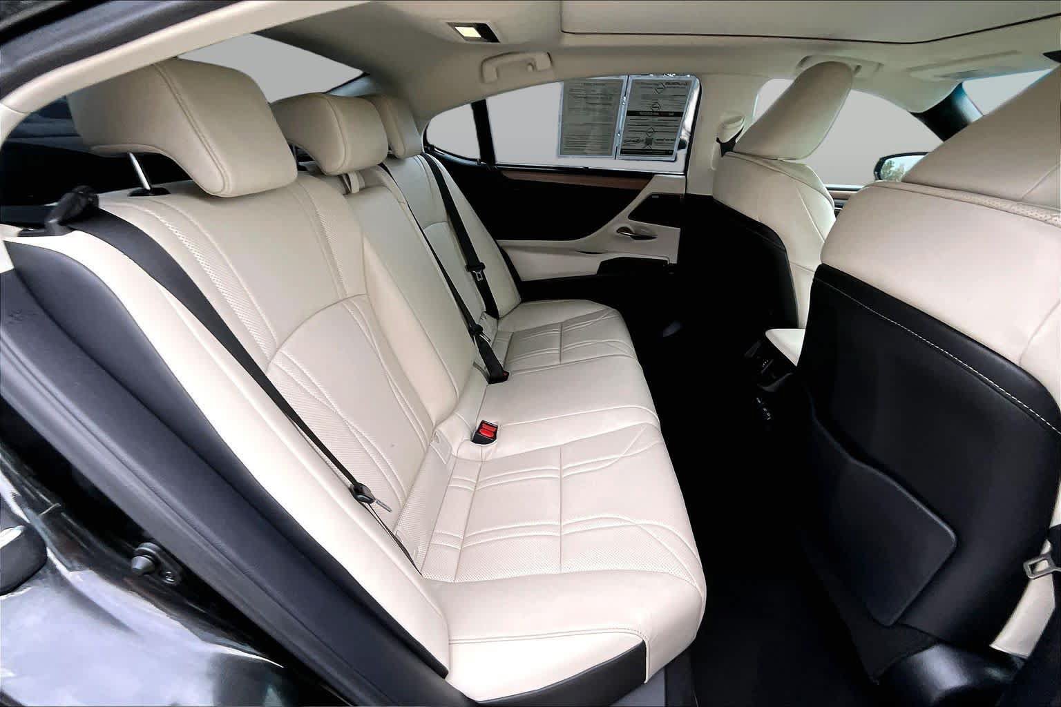 Used 2025 Lexus ES 350 Ultra Luxury w/ Accessory Package (Z2) FWD image 20