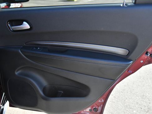 Used 2022 Dodge Durango SXT image 40