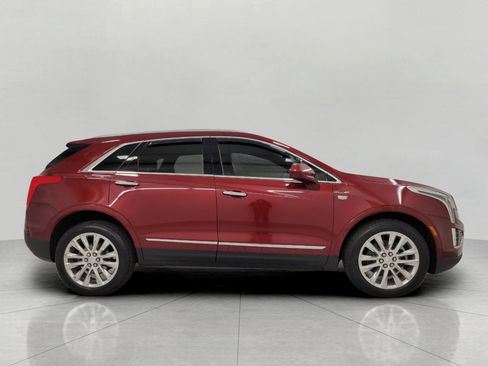 Used 2017 Cadillac XT5 Platinum AWD/4WD image 11