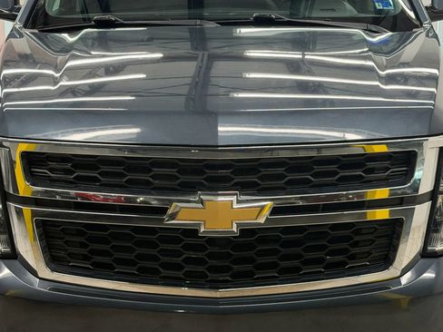 Used 2020 Chevrolet Suburban LT AWD/4WD image 5