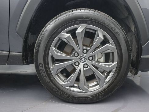 Used 2025 Toyota RAV4 XLE Premium w/ Weather Package AWD/4WD image 9
