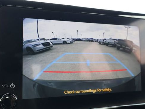 Used 2025 Toyota Corolla SE image 18