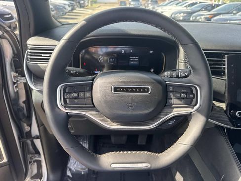 Used 2024 Jeep Wagoneer Series II w/ Flexible Seating Group RWD image 23
