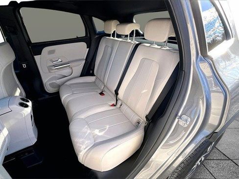 Certified 2025 Mercedes-Benz GLA 250 4MATIC image 25