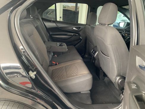 Used 2018 Chevrolet Equinox LT FWD image 9