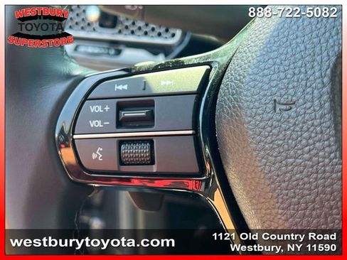 Used 2025 Honda Civic Sport image 25