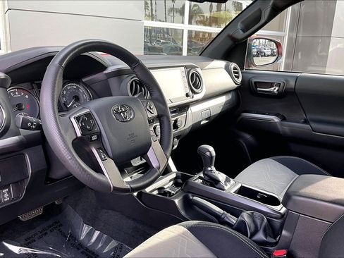 Used 2023 Toyota Tacoma SR image 14