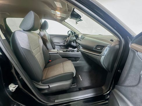 Used 2023 Nissan Rogue SV FWD image 29