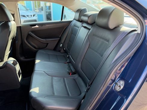 Used 2014 Volkswagen Jetta SE FWD image 9