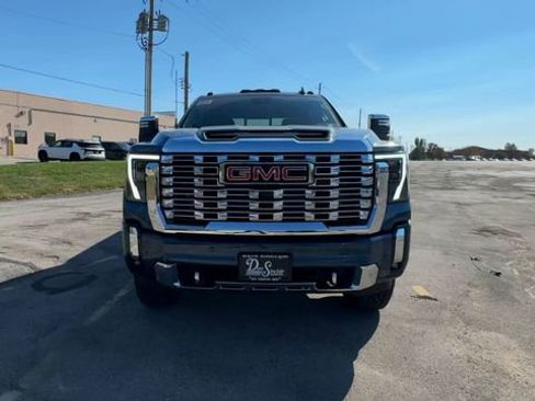 New 2026 GMC Sierra 2500 Denali w/ Denali Reserve Package image 3