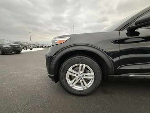 Certified 2021 Ford Explorer XLT image 10