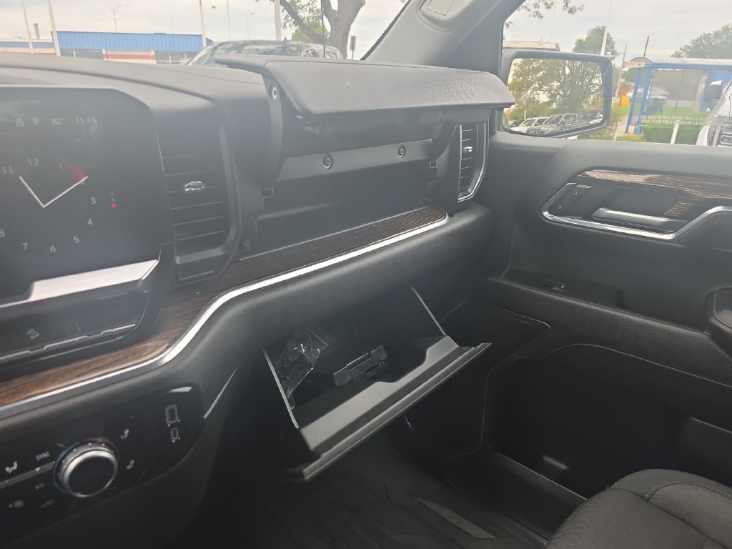 Used 2024 GMC Sierra 1500 Elevation AWD/4WD image 24