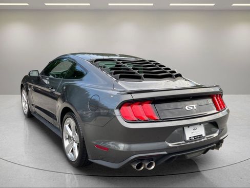 Used 2018 Ford Mustang GT Premium RWD image 3