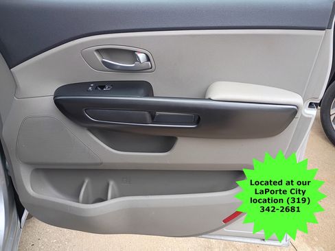 Used 2016 Kia Sedona L image 8