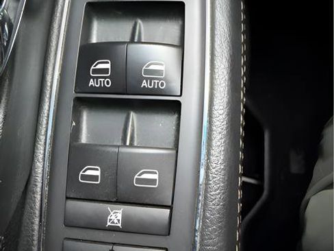 Used 2018 RAM 3500 Big Horn w/ Sport Appearance Group AWD/4WD image 15