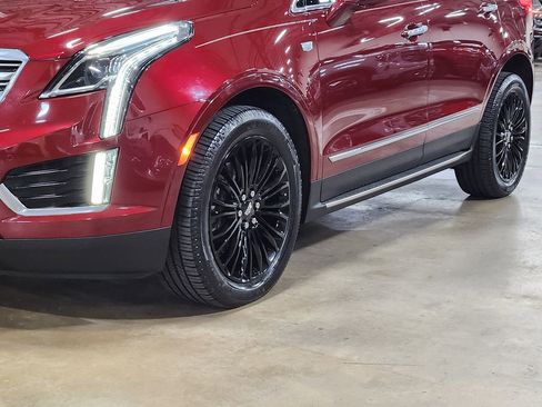 Used 2018 Cadillac XT5 Premium Luxury FWD image 17