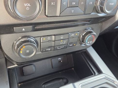 Used 2016 Ford F150 XLT w/ Equipment Group 301A Mid RWD image 22