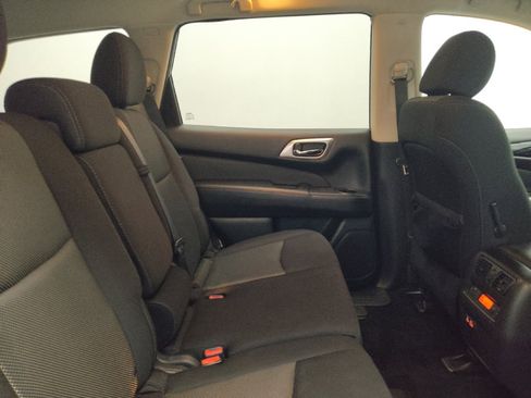 Used 2019 Nissan Pathfinder S AWD/4WD image 19