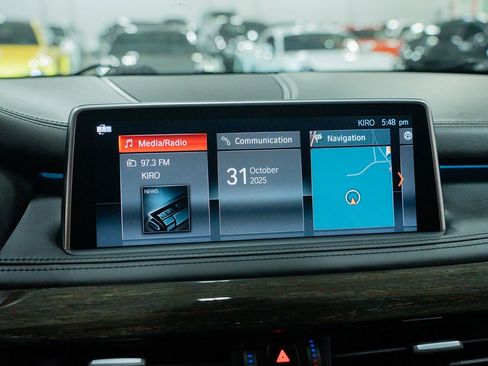 Used 2018 BMW X5 xDrive50i w/ M Sport Package image 47