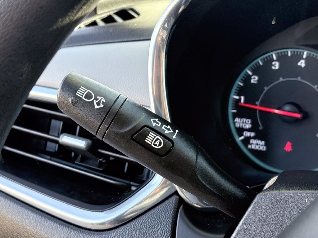 Used 2023 Chevrolet Equinox LS FWD image 14
