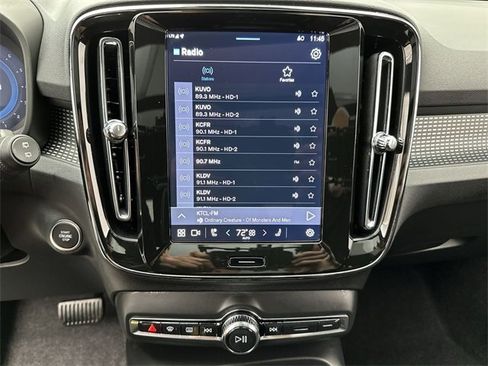 Certified 2025 Volvo XC40 B5 Plus image 16