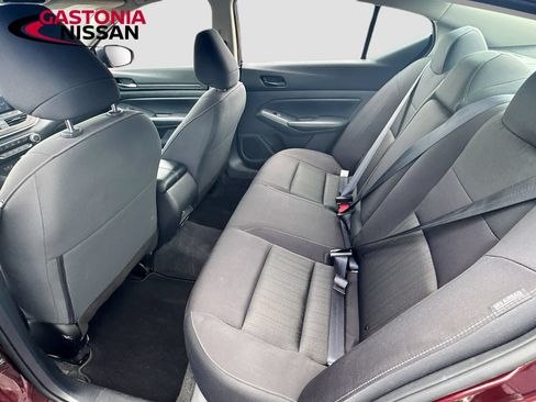 Used 2025 Nissan Altima 2.5 SV FWD image 27