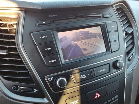 Used 2018 Hyundai Santa Fe Sport image 14