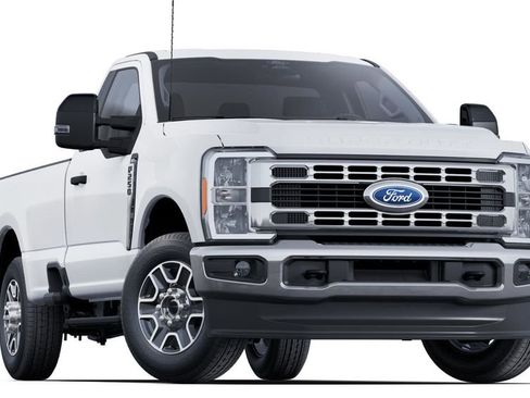 New 2025 Ford F250 XLT image 4