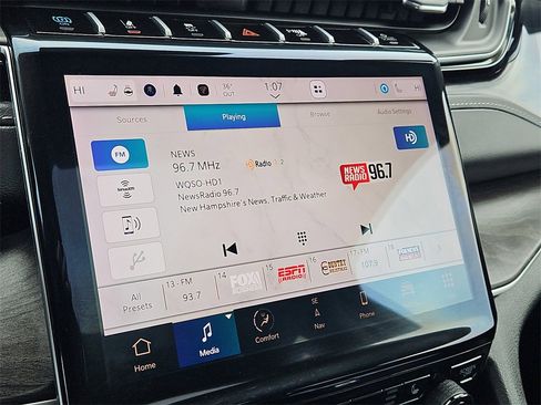 Used 2023 Jeep Grand Cherokee 4WD 4xe image 32