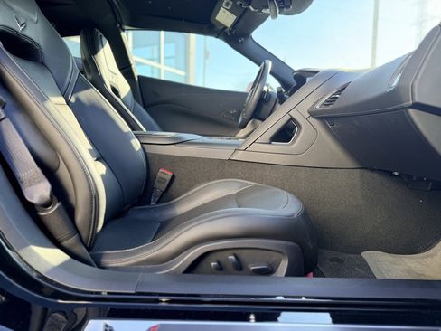 Used 2015 Chevrolet Corvette Stingray Coupe w/ 2LT Preferred Equipment Group image 15