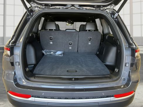 New 2026 Jeep Grand Cherokee Limited image 11