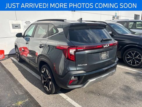 Used 2024 Kia Seltos SX w/ SX Sunroof Package AWD/4WD image 3