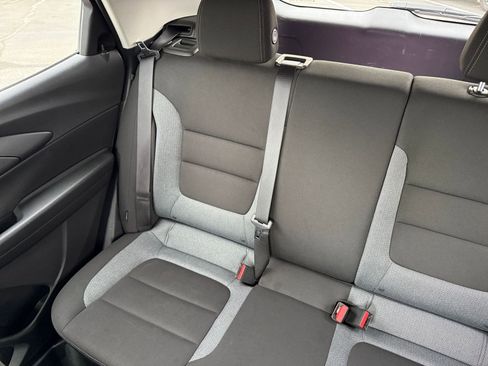 Used 2025 Chevrolet TrailBlazer LT image 37