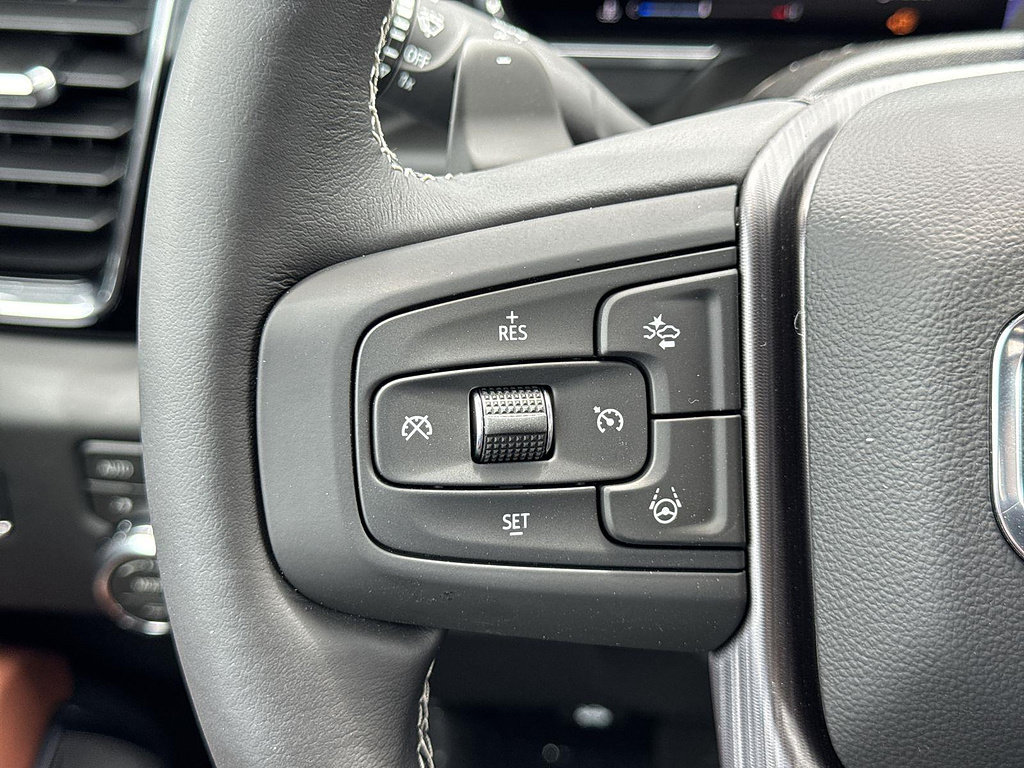 New 2026 GMC Sierra 1500 Denali Ultimate w/ LPO, Black Badging Package AWD/4WD image 9