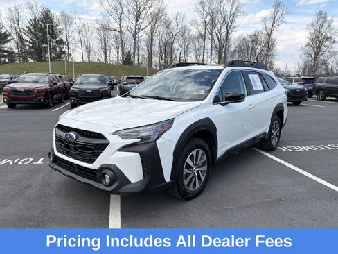 Certified 2025 Subaru Outback Premium AWD/4WD image 3
