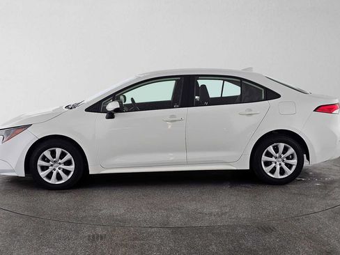 Used 2026 Toyota Corolla LE FWD image 6
