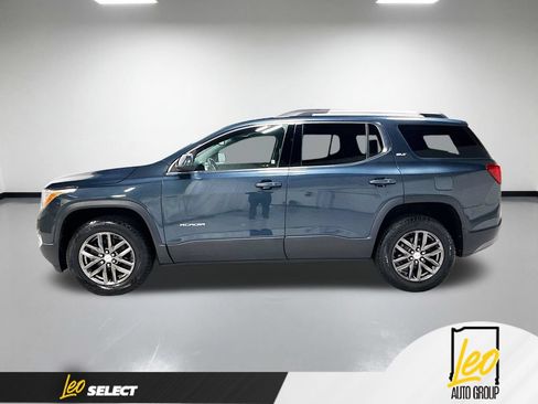 Used 2019 GMC Acadia SLT w/ LPO, Floor Liner Package FWD image 11