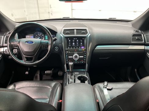 Used 2017 Ford Explorer Sport image 4