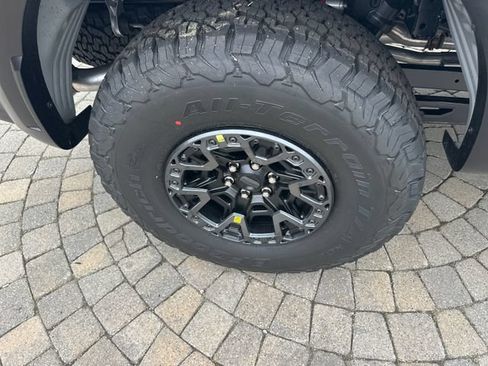 New 2026 Ford F150 Raptor w/ Equipment Group 803A Raptor R AWD/4WD image 17