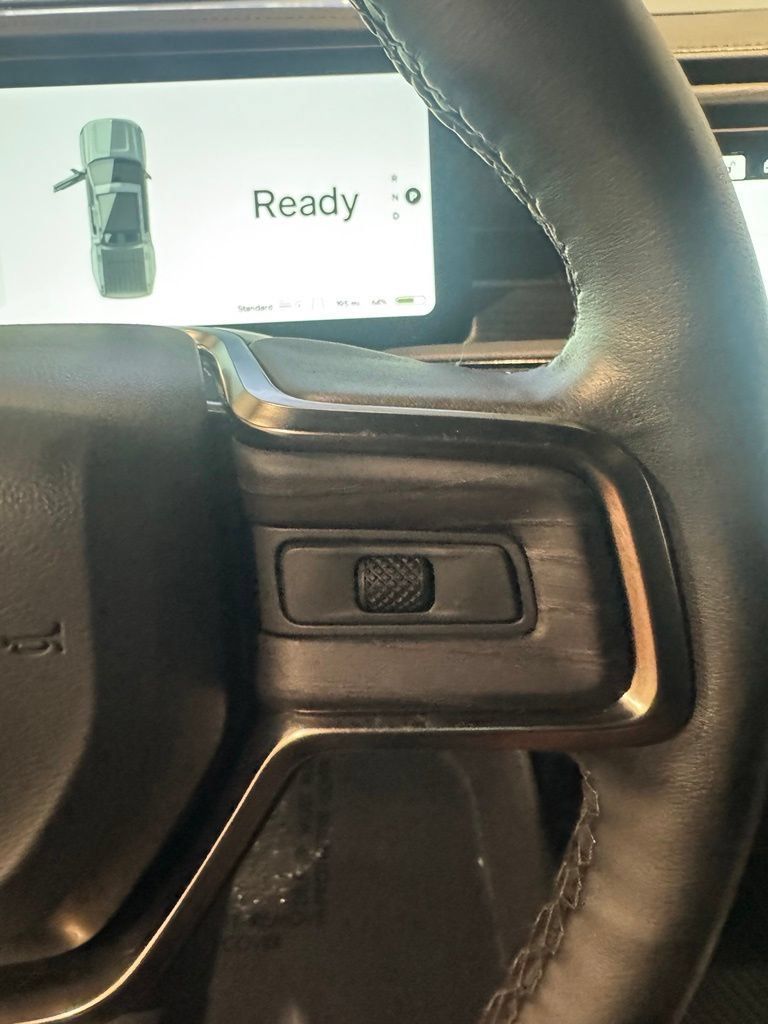 Used 2024 Rivian R1T Adventure Dual AWD/4WD image 17