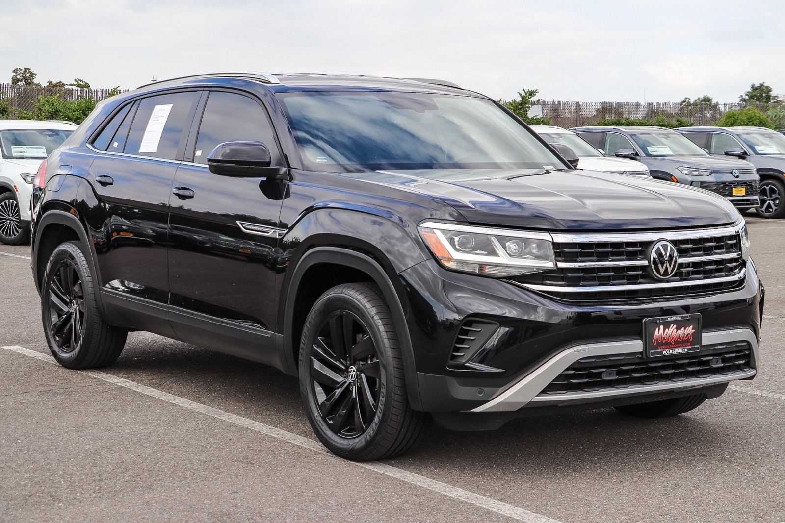 Used 2023 Volkswagen Atlas Cross Sport SE w/ Black Wheel Package FWD image 3