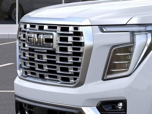 New 2026 GMC Yukon Denali w/ Advanced Technology Package AWD/4WD image 13