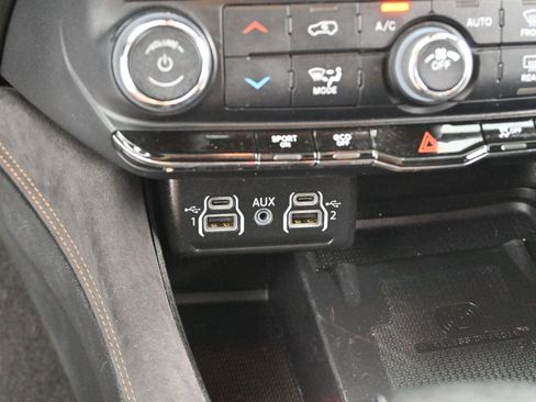 Used 2022 Dodge Durango R/T w/ Hemi Orange Plus Package AWD/4WD image 25