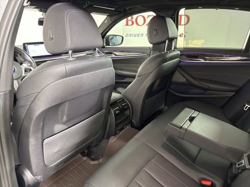 Used 2021 BMW 530i 530i w/ M Sport Package image 14