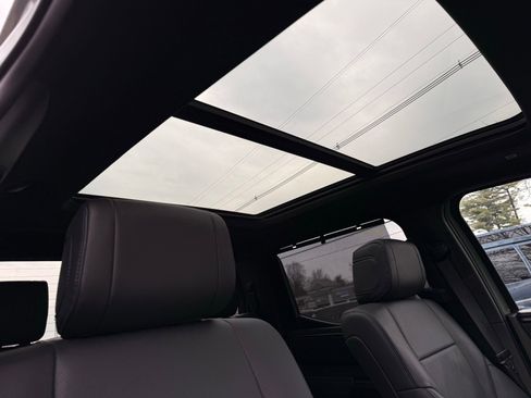 Used 2025 Toyota Tundra Platinum image 32