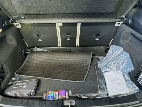 New 2025 Mercedes-Benz GLA 250 image 23