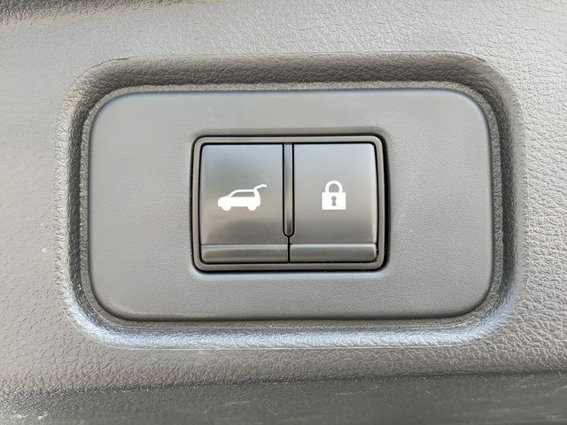 Certified 2023 Nissan Pathfinder SL FWD image 15