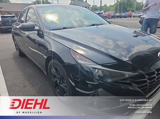 Used 2022 Hyundai Elantra SEL w/ Preferred Accessory Package FWD video 1