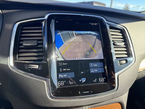 Used 2022 Volvo XC90 T6 Momentum w/ Advanced Package image 24